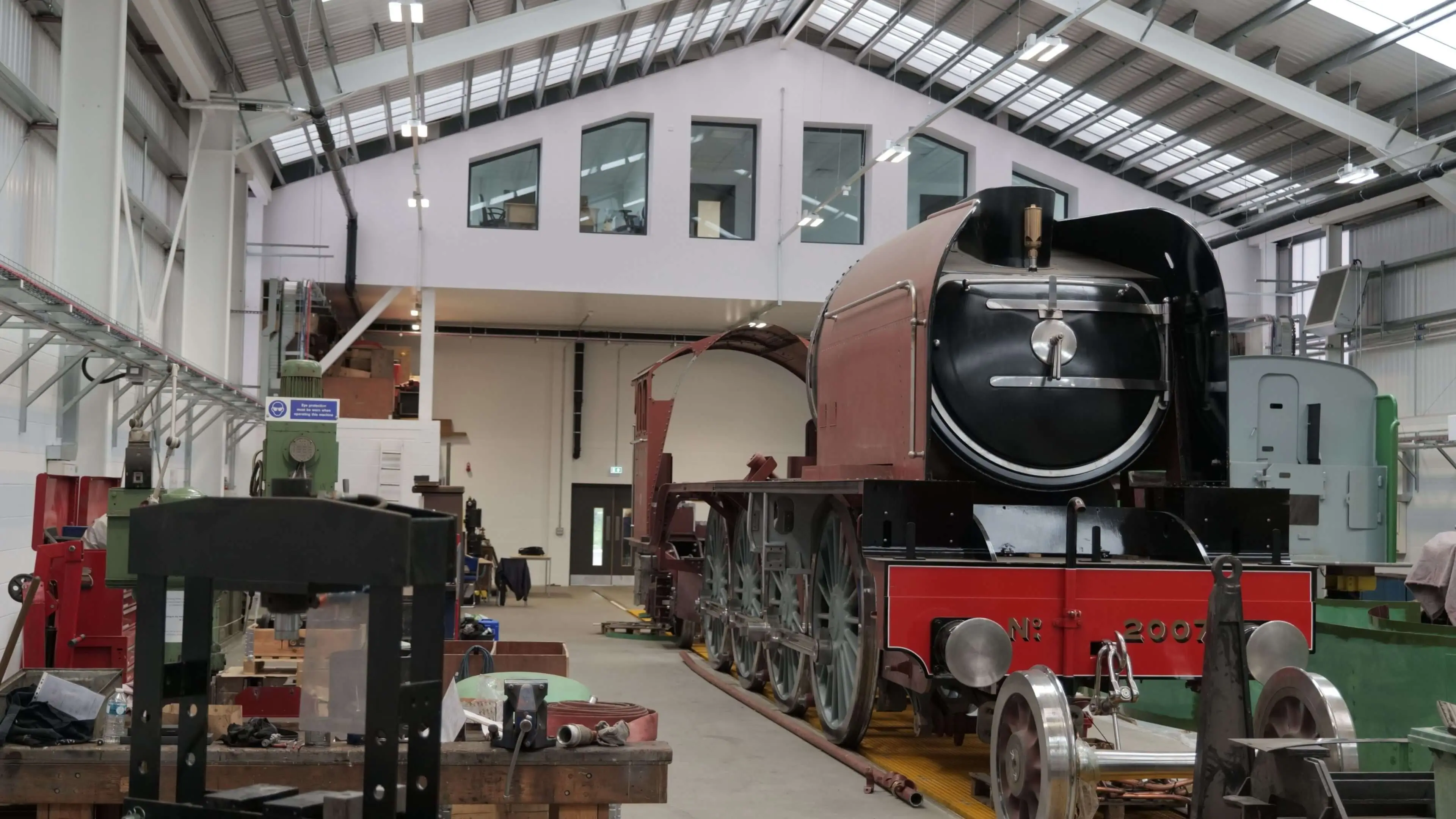 Construction of the new P2 class locomotive Prince of Wales